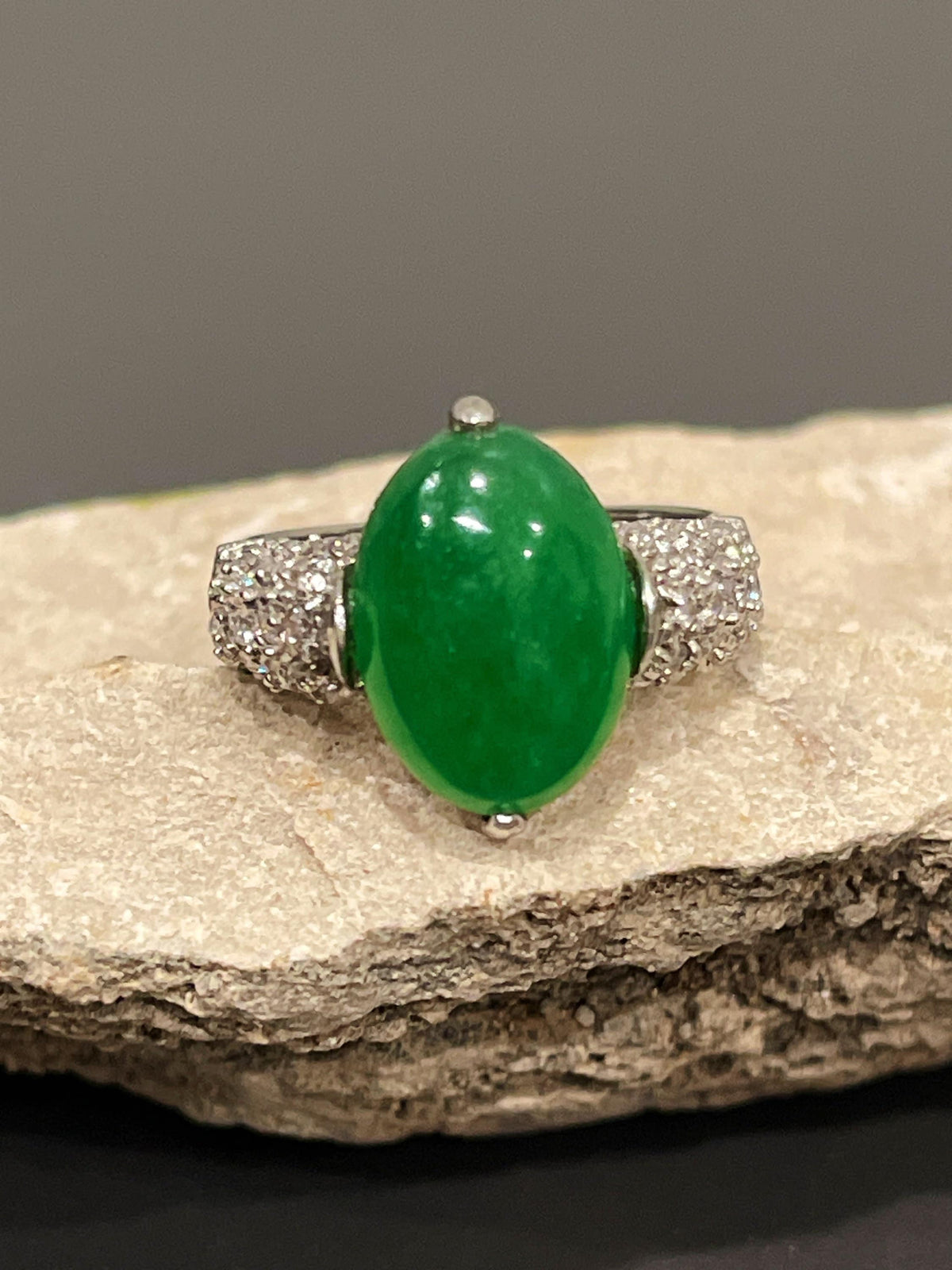Sterling Silver Green Onyx and Cubic Zirconia Ring