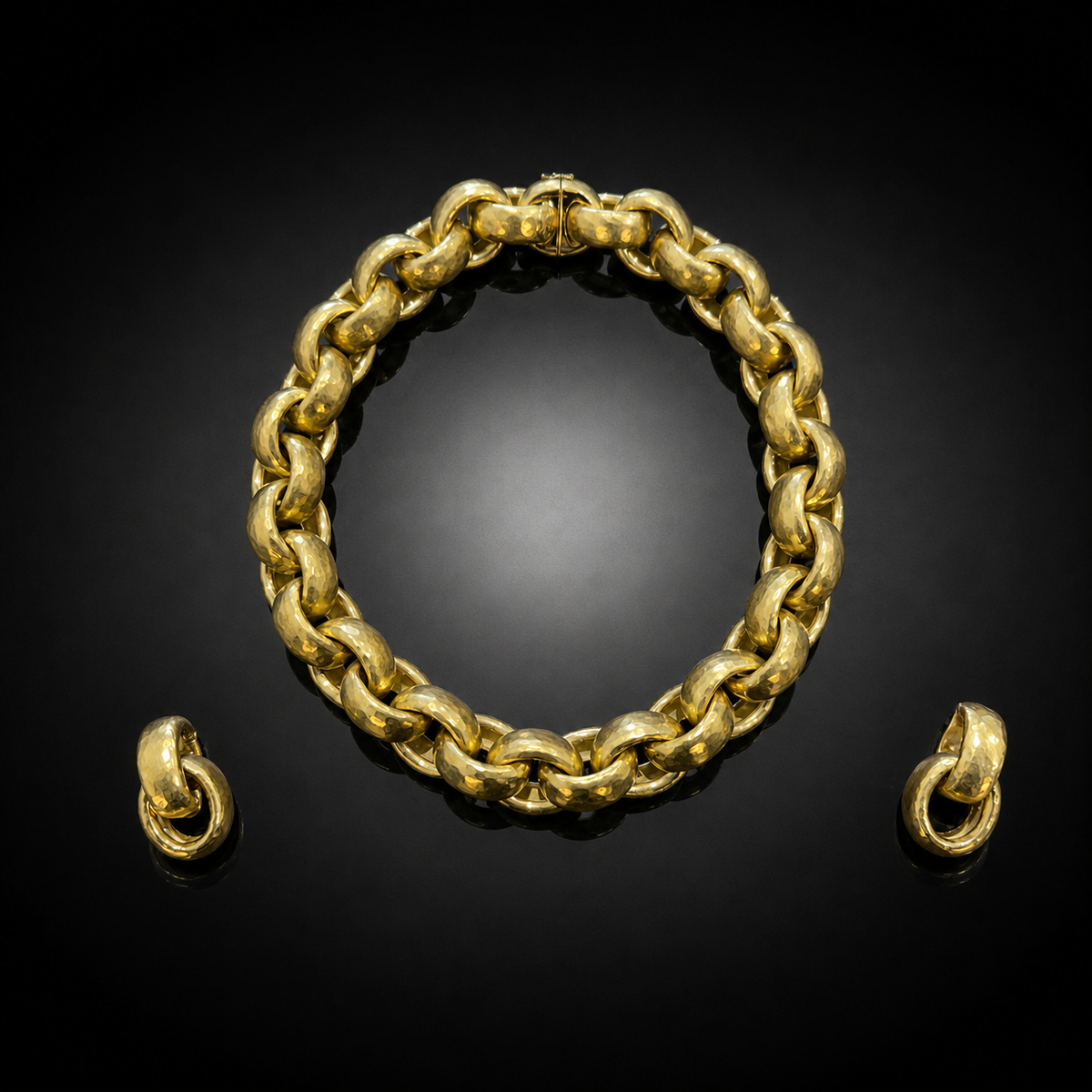 Tiffany & Co. Paloma Picasso 1989 hammered 18K gold link necklace with matching earrings