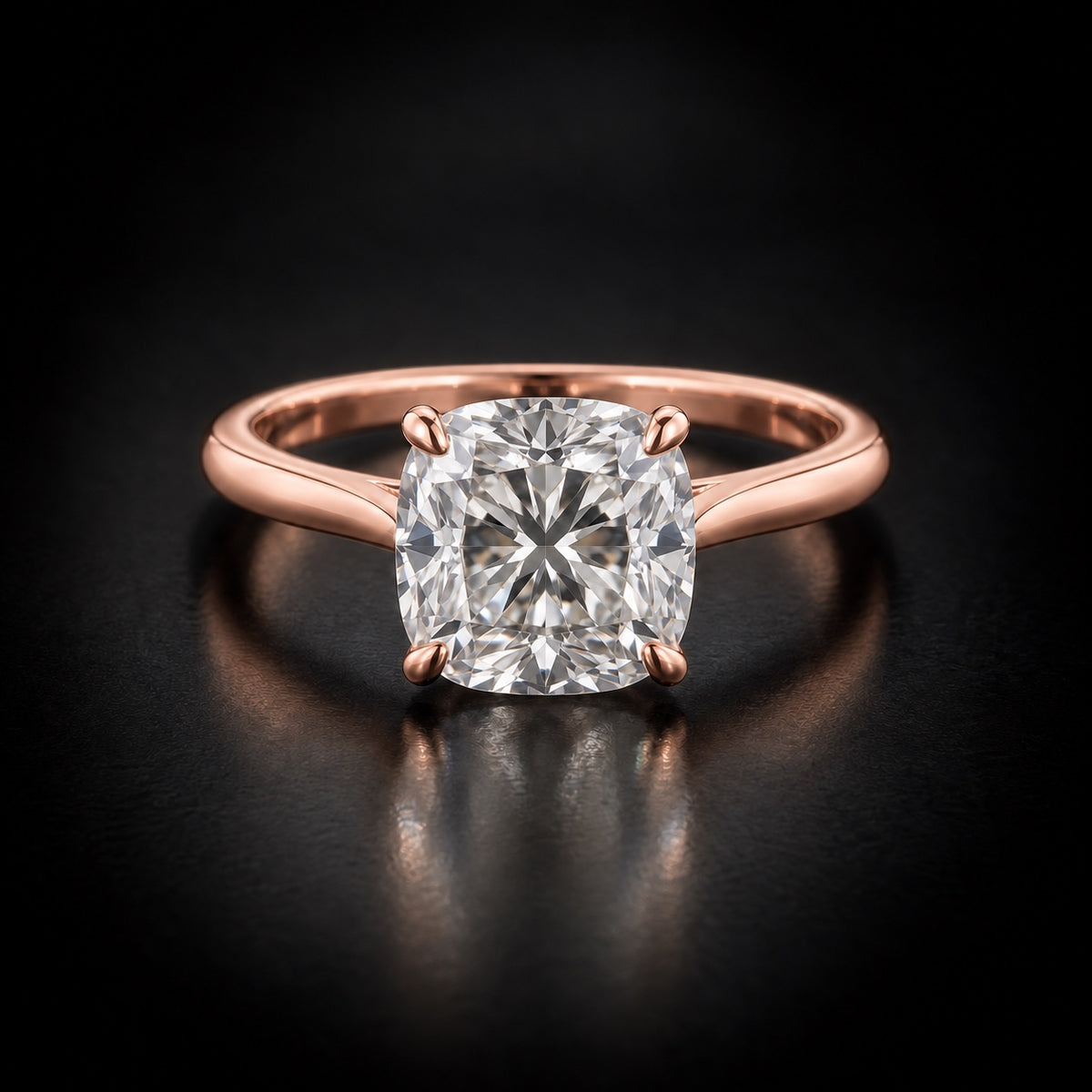 Cushion-cut solitaire engagement ring in 18kt rose gold