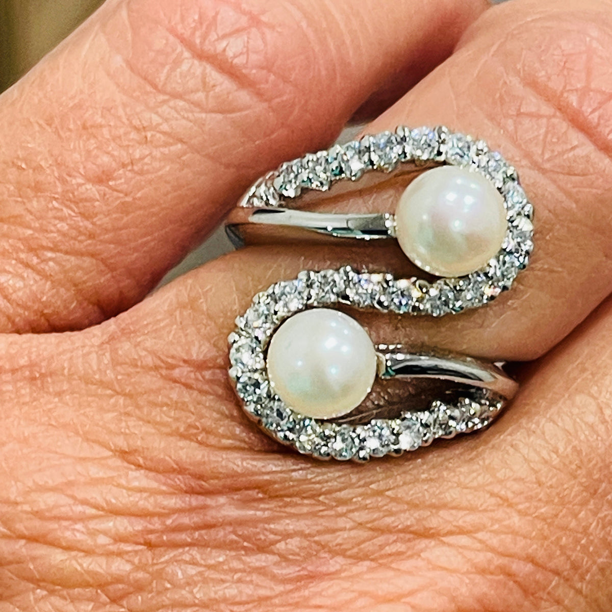 Sterling Silver Genuine White Pearl and Cubic Zirconia Ring Size 6.5