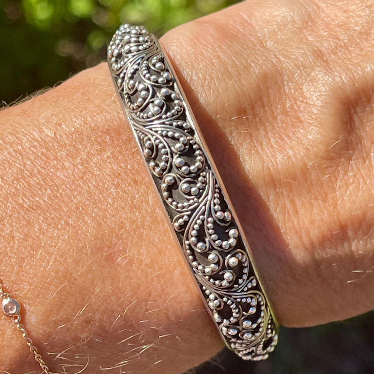 Vintage Sterling Silver Textured Bracelet Cuff Made By Lois Hill