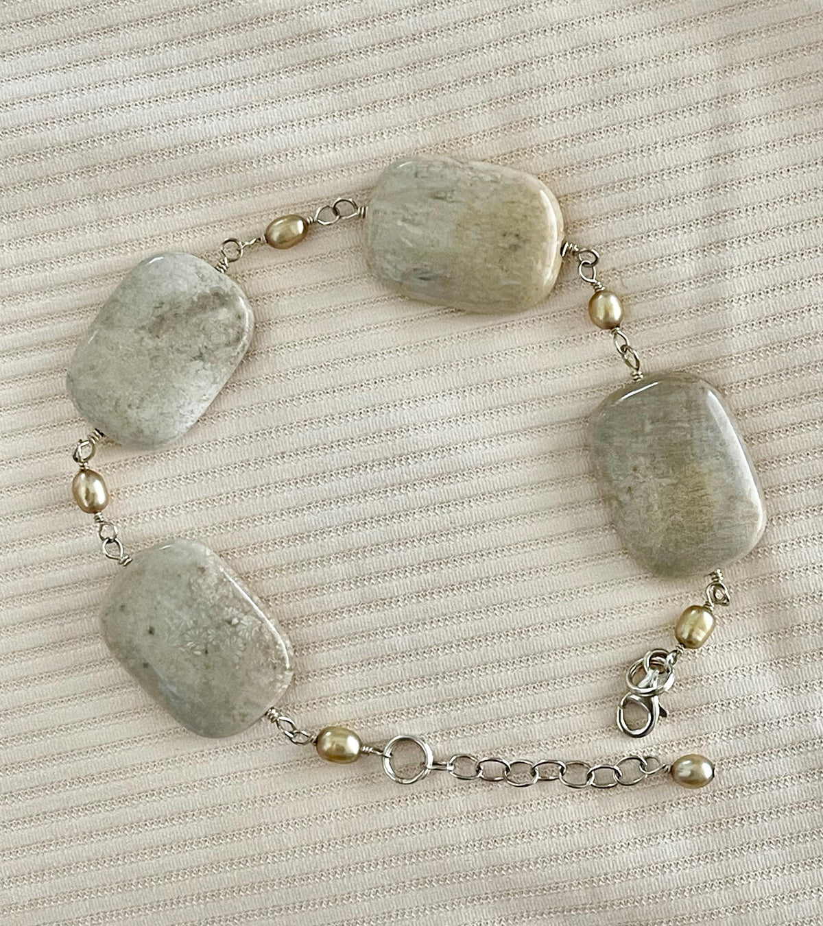 Sterling Silver Creamy Beige Agate Stones and Genuine Pearl Bracelet