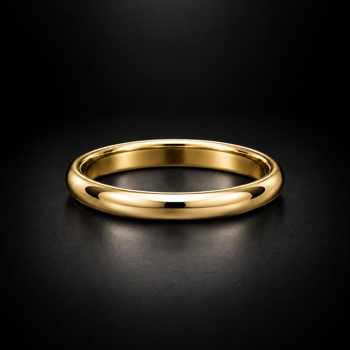 Women's Classic Slim Domed Wedding Band in 18kt Yellow Gold