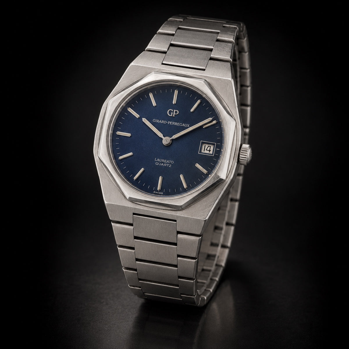 Vintage Girard-Perregaux Laureato Quartz with blue dial